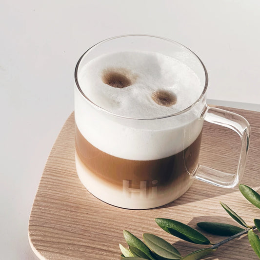 Trinkglas/Kaffeeglas mit Henkel "Hi"